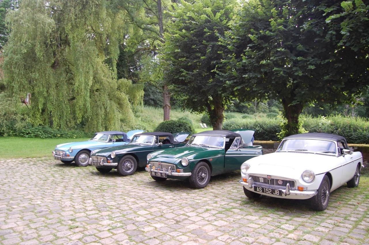 Gite Dans Un Domaine Historique Chevreuse Exterior foto